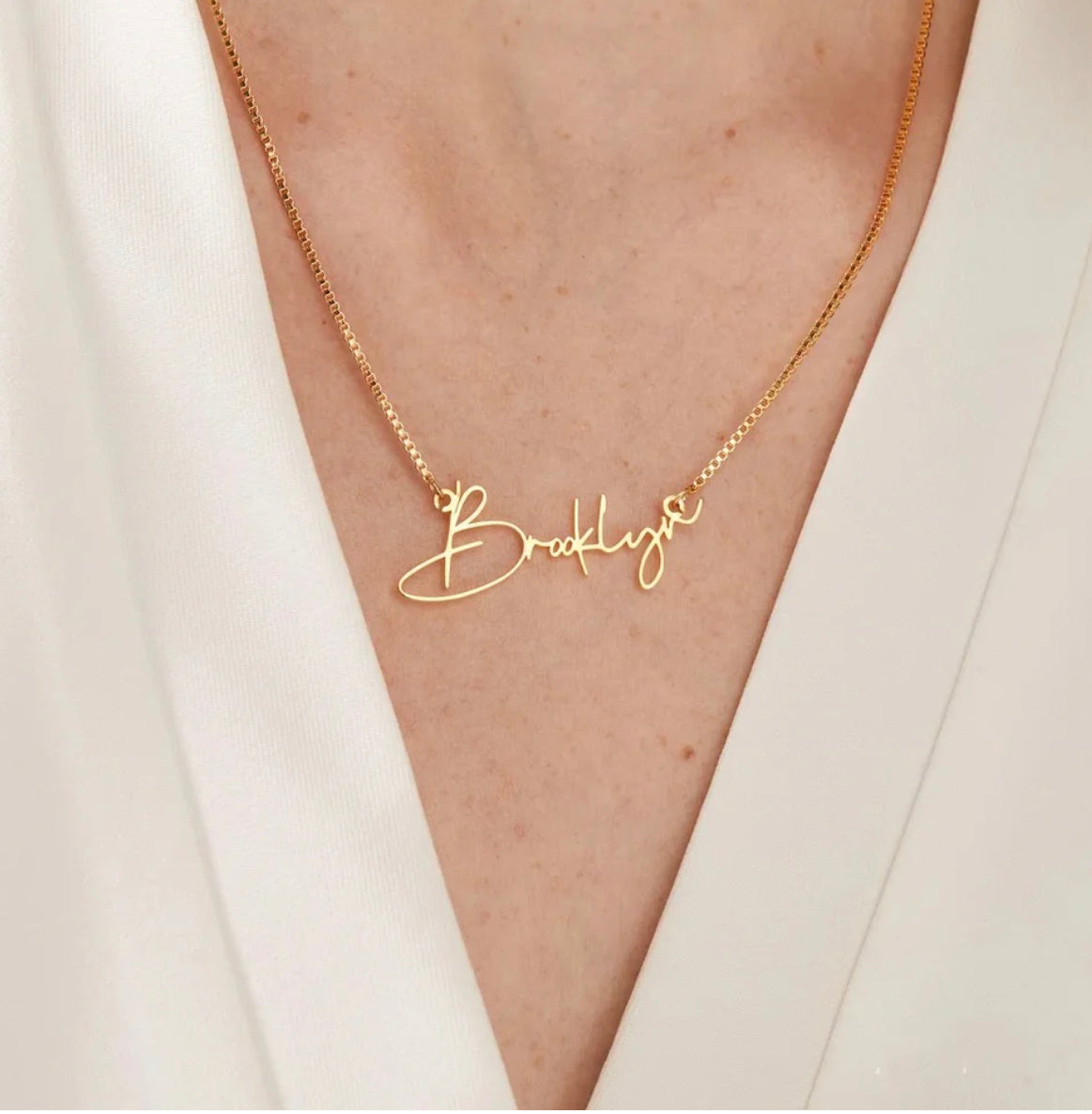 Personalized Custom Name Necklace - Her golden Muse