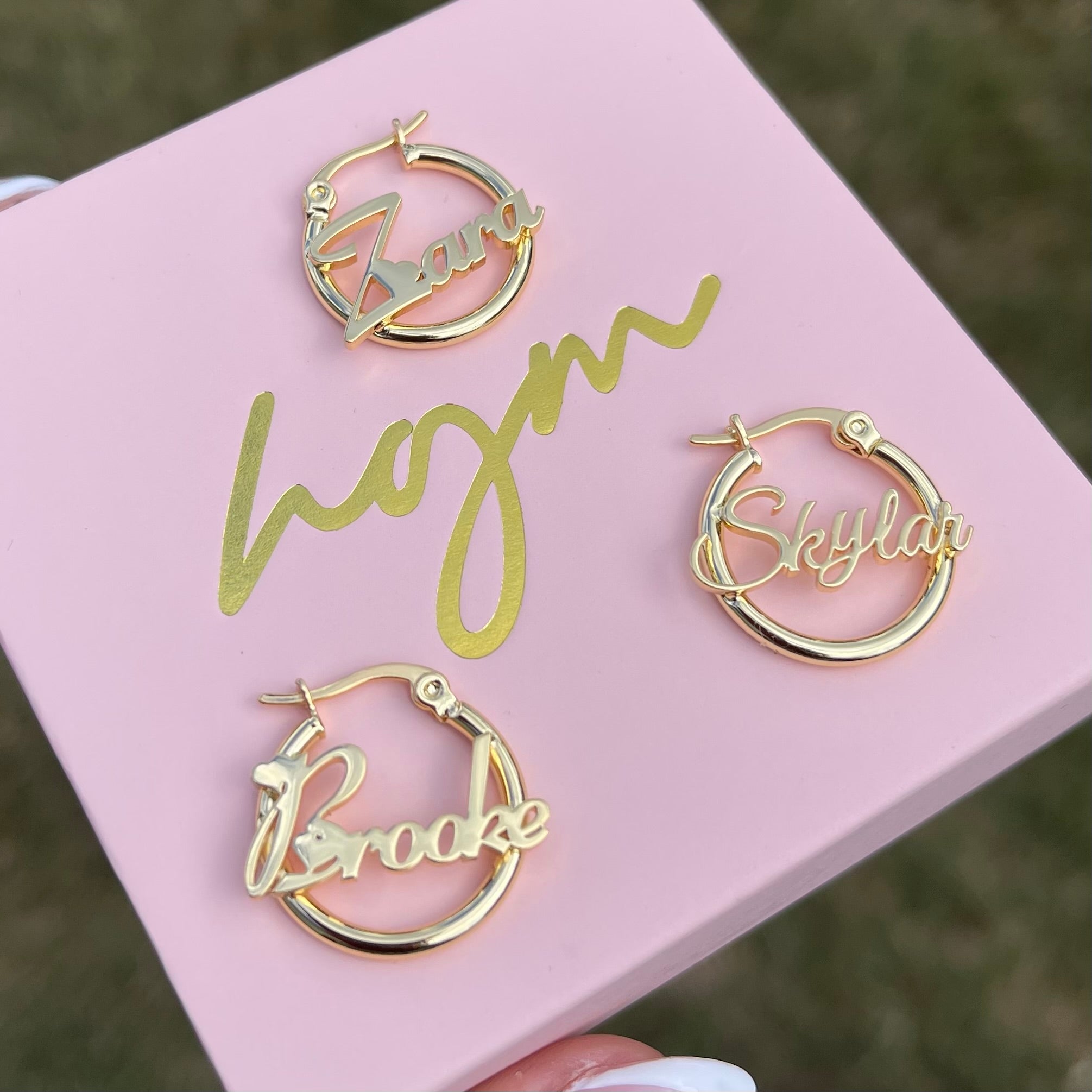 Mini Muse | Small Nameplate Hoop Earrings – Custom Gold Name Hoops